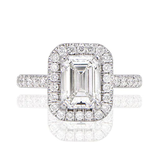 Lab Diamond Classic Emerald Halo