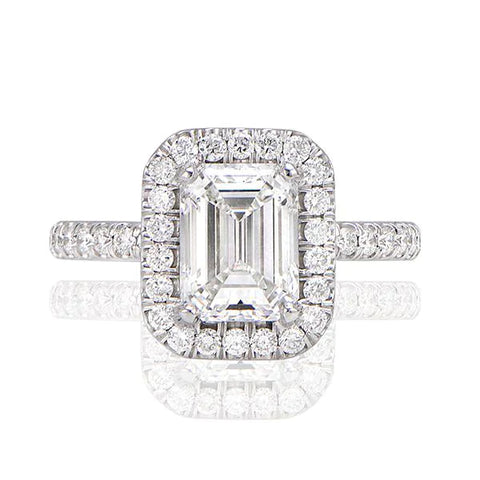 Lab Diamond Classic Emerald Halo