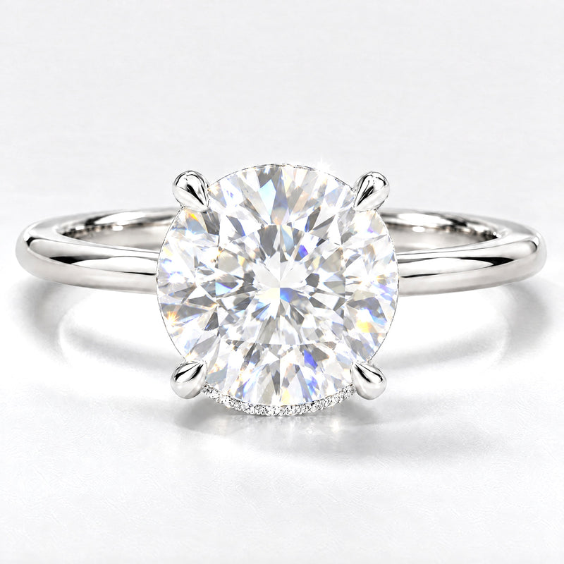 Round Solitaire with Hidden Halo